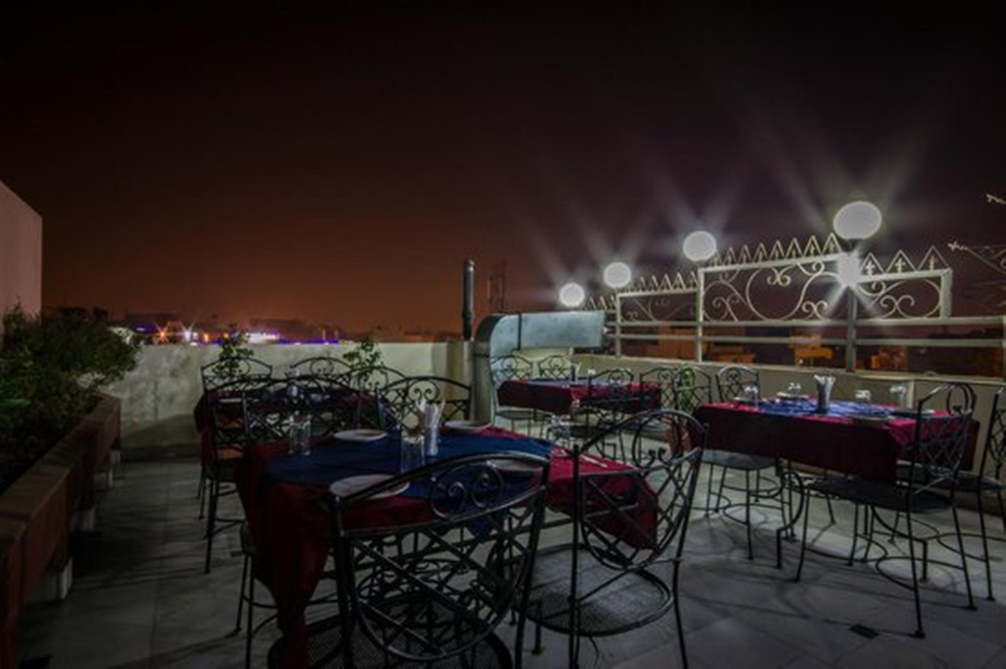 The Suncourt Hotel Yatri Delhi  Exterior photo